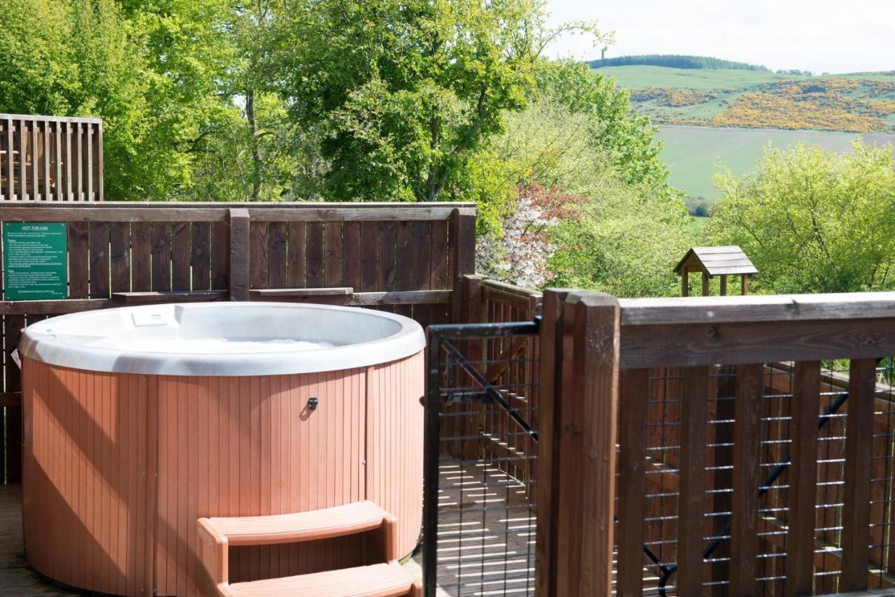 Douglas Fir Lodge With Hot Tub Near Cupar Fife Luthrie Esterno foto