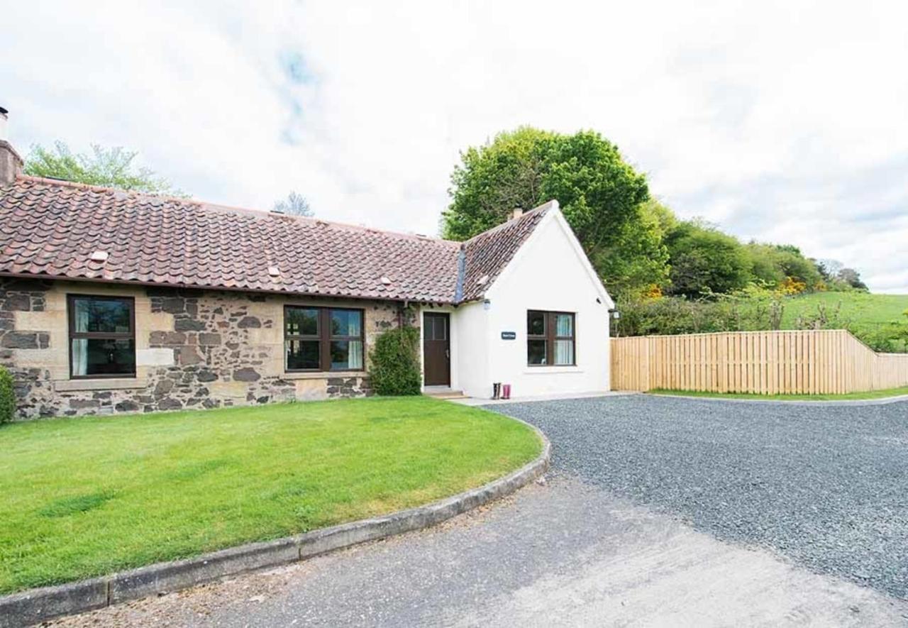 Douglas Fir Lodge With Hot Tub Near Cupar Fife Luthrie Esterno foto